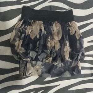 Cute mesh floral print skirt